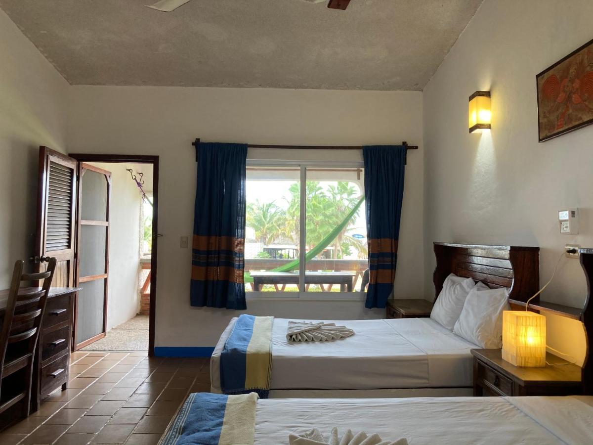 פוארטו אסקונדידו Hotel Arcoiris מראה חיצוני תמונה