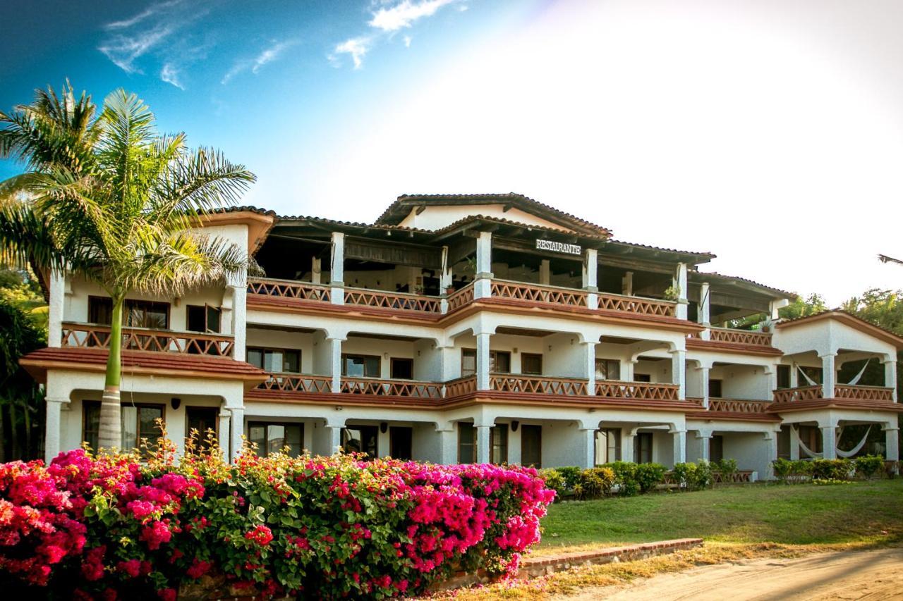 פוארטו אסקונדידו Hotel Arcoiris מראה חיצוני תמונה